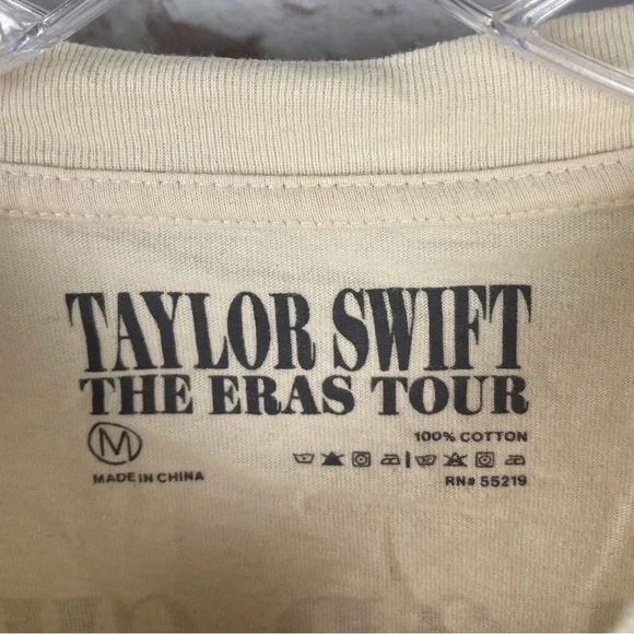 Taylor Swift Eras Tour OG Tour Cream Tee Size M - Picture 3 of 6